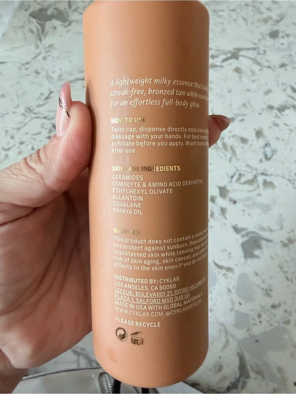 Light Medium Bronzing Self-Tanning Essence — light medium